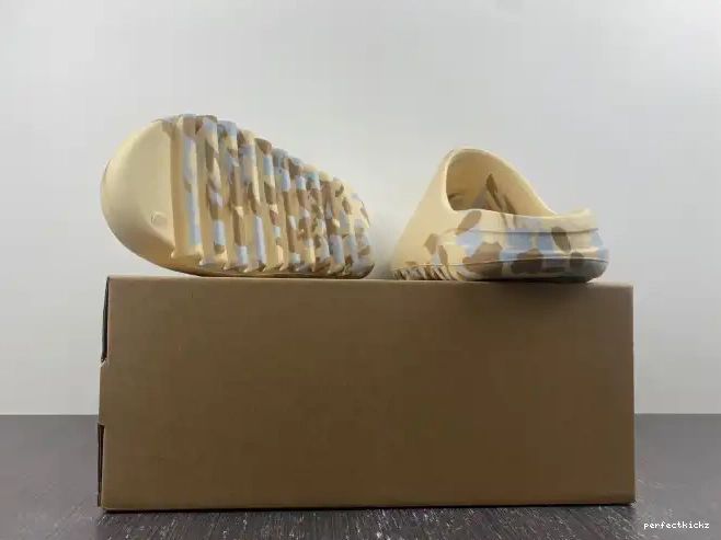 Yeezy Adidas GW1932 Slide 0502